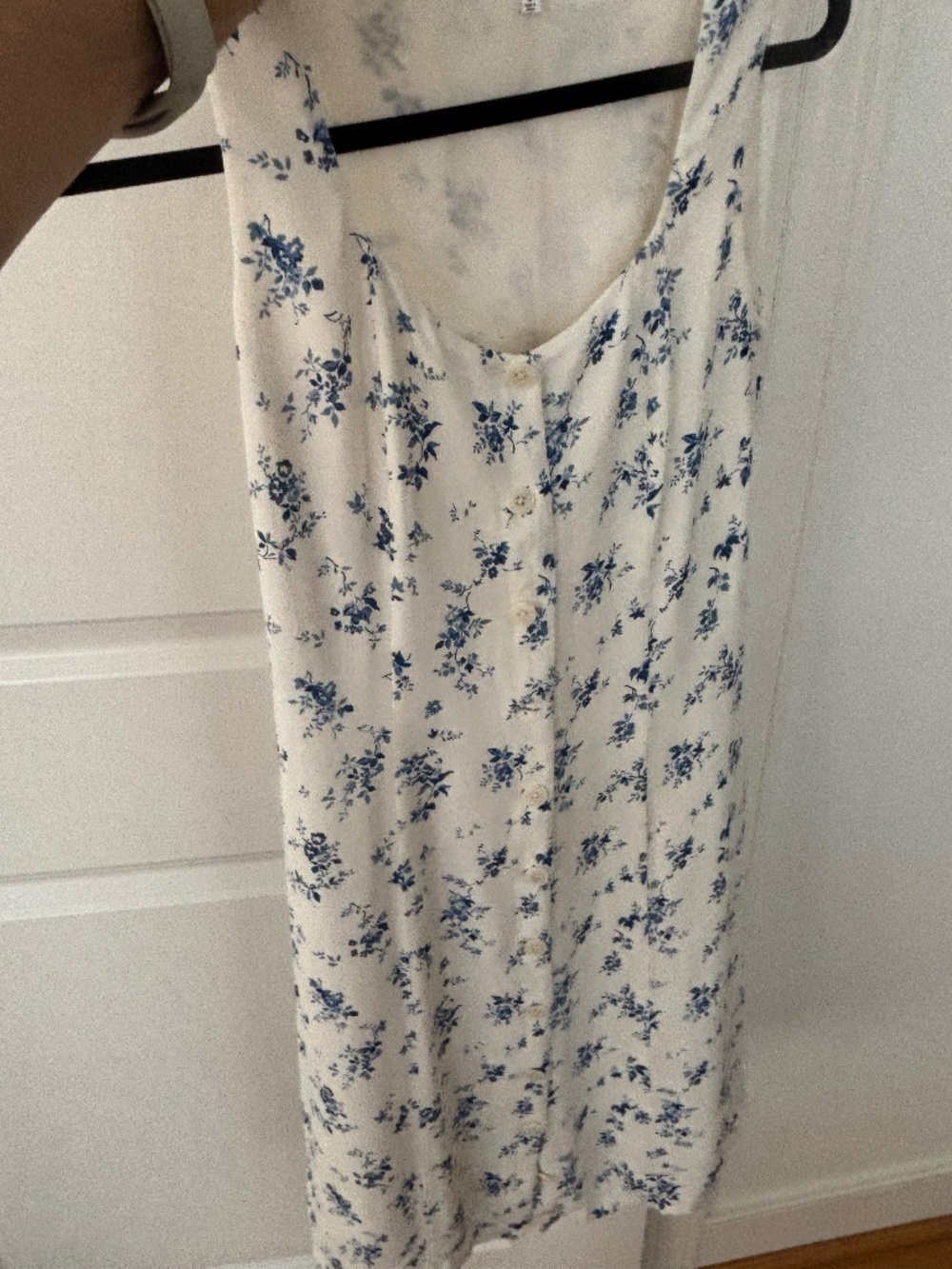 Reformation Blue and White Floral Button Front midi dress, sz 0